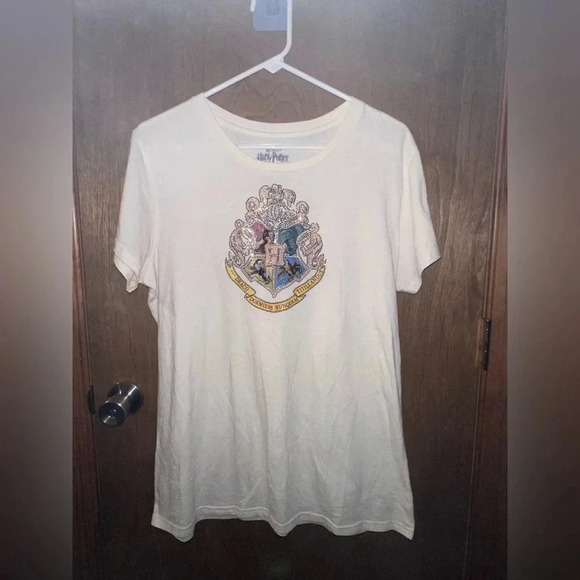Harry Potter Hogwarts house tee shirt - Picture 1 of 4